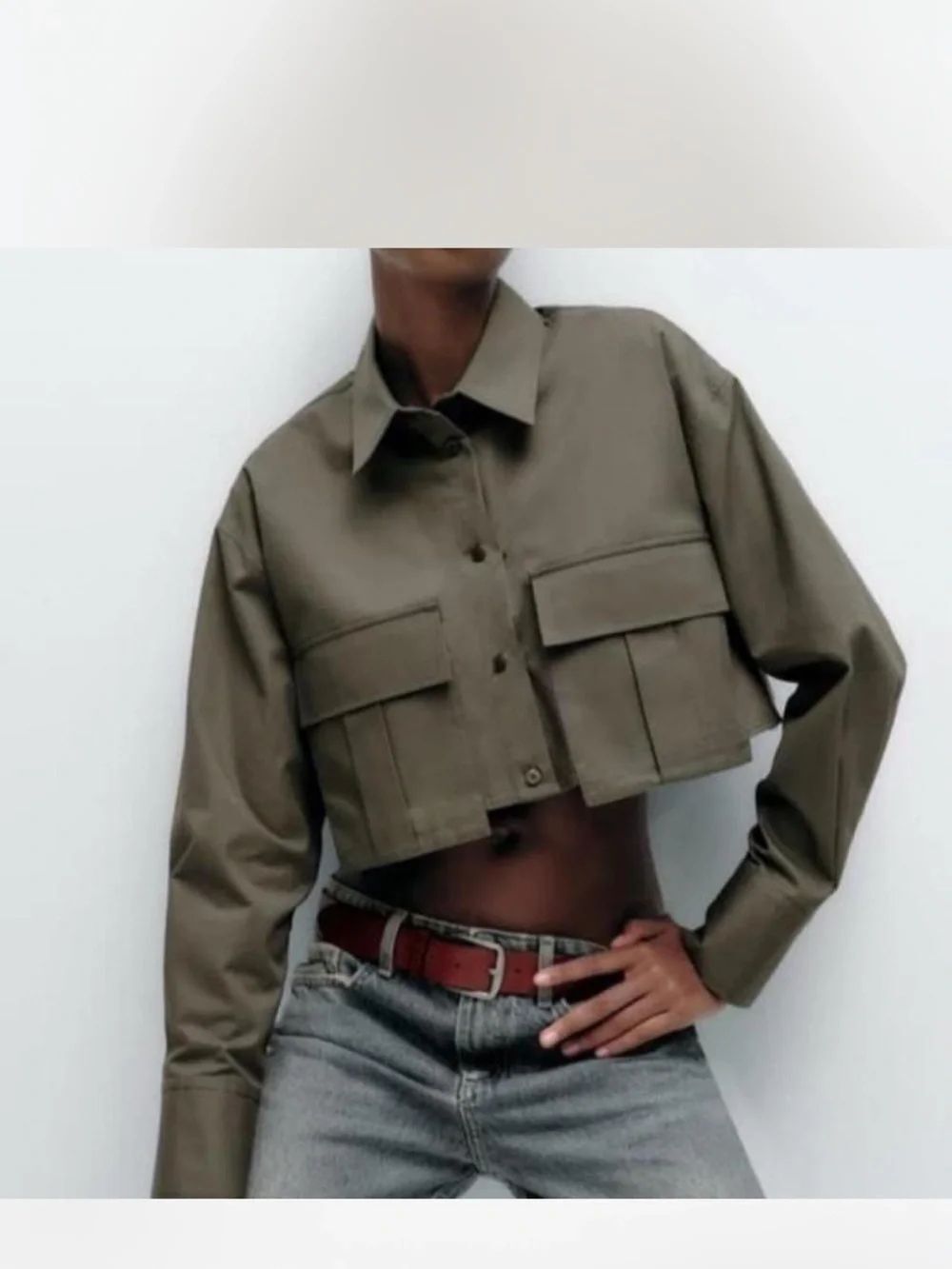 Zara khaki cropped button up shirt Size in Olive Green size medium